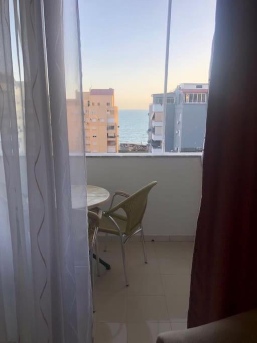 Cozy 1-Bedroom Flat, Beachside Durrës Exterior foto